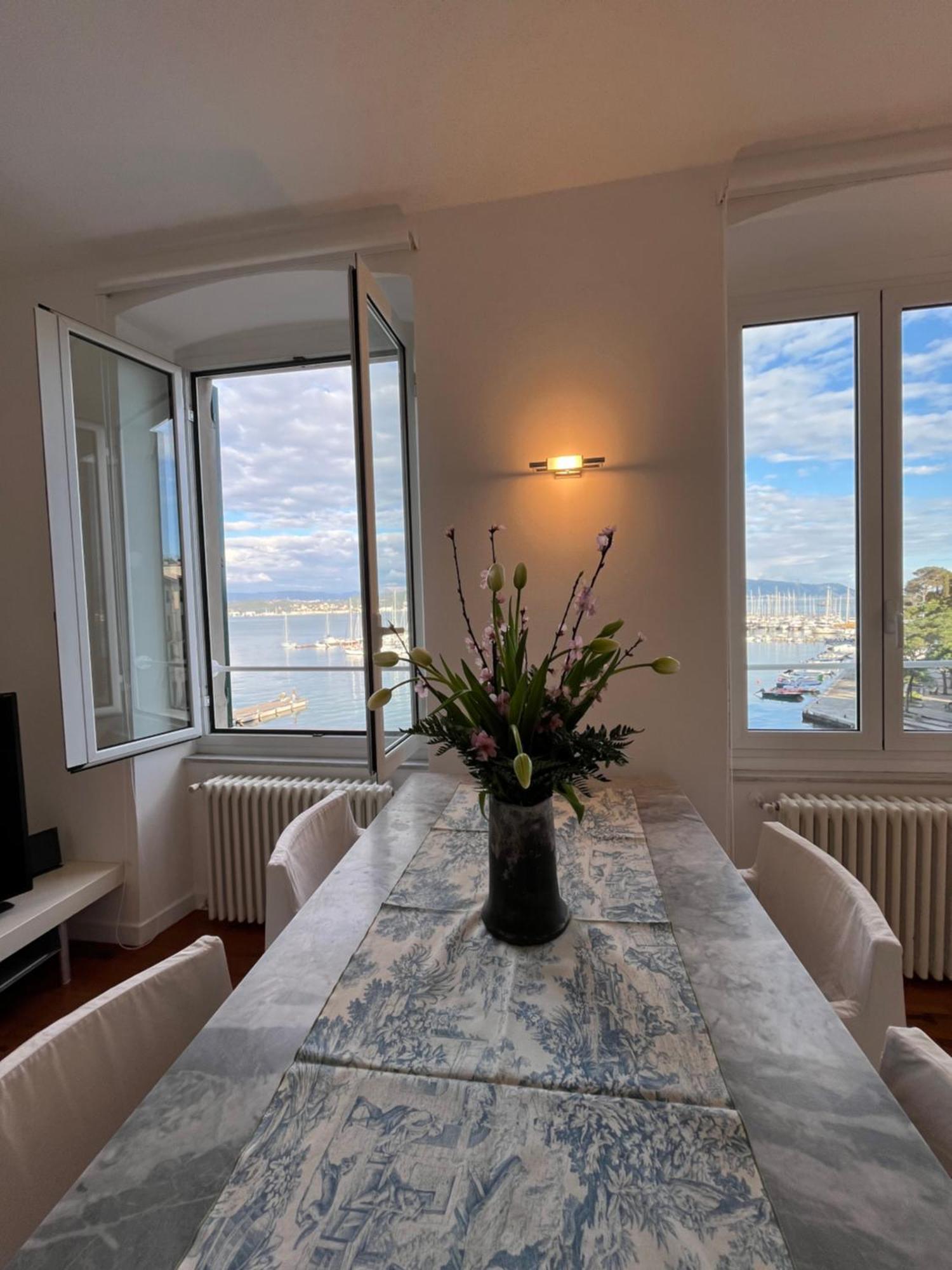 About Italy Holiday Rooms And Apartments ポルトヴェーネレ エクステリア 写真