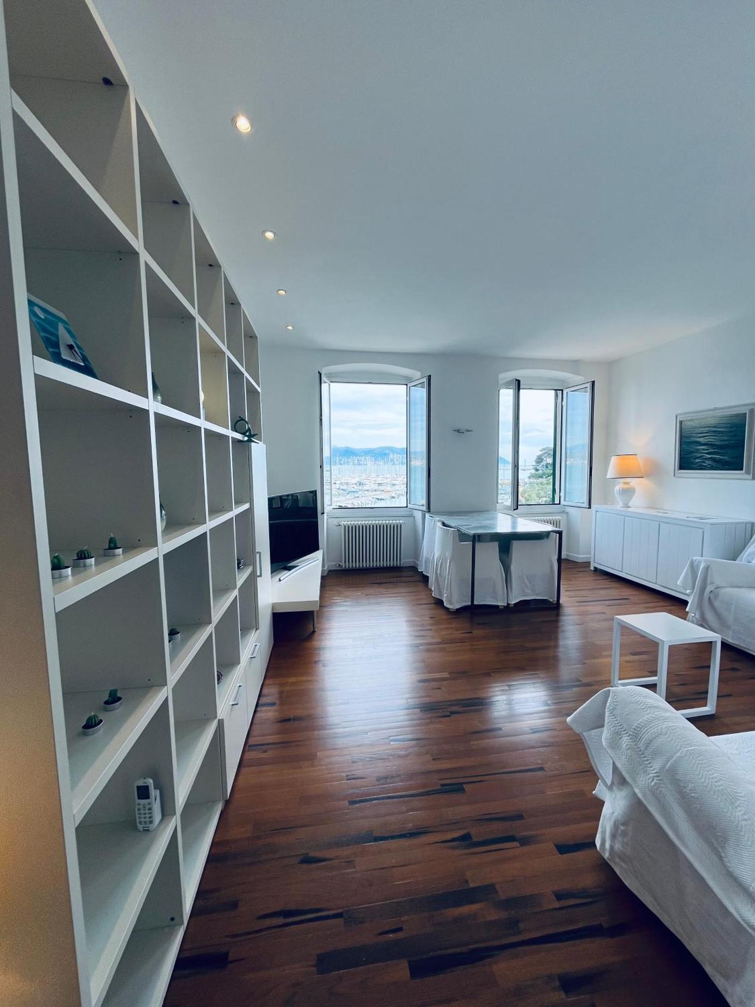 About Italy Holiday Rooms And Apartments ポルトヴェーネレ エクステリア 写真