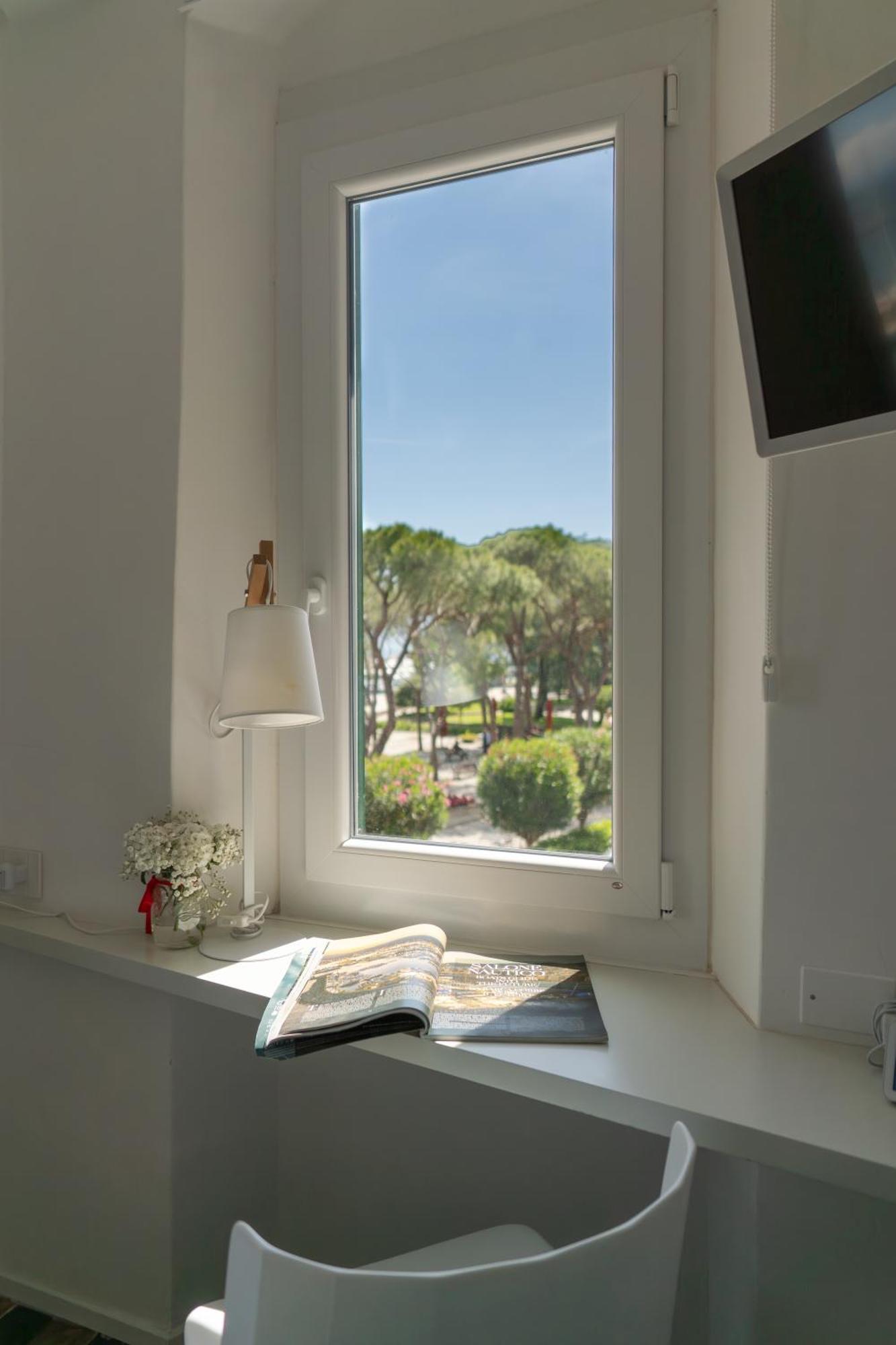 About Italy Holiday Rooms And Apartments ポルトヴェーネレ エクステリア 写真